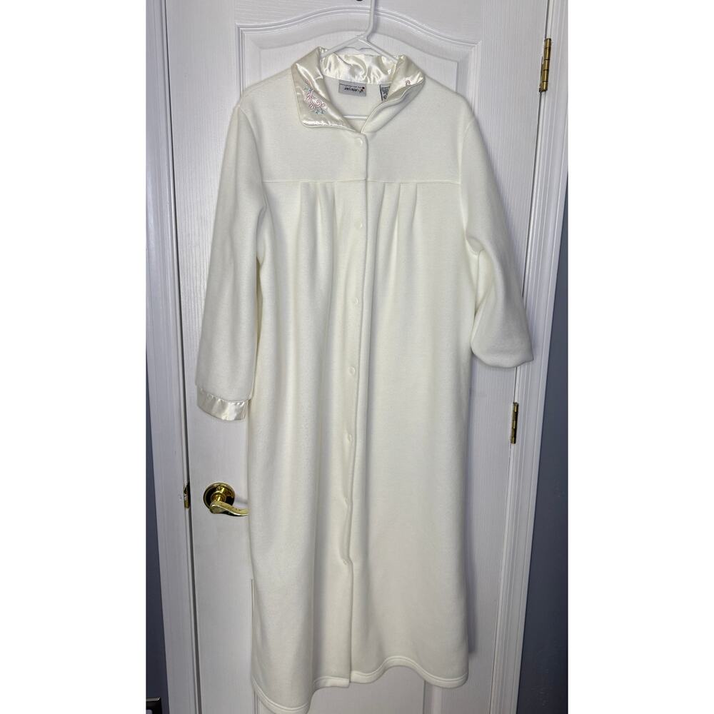 Lord & Taylor fleece snap-front robe-Cream- Womens- Medium